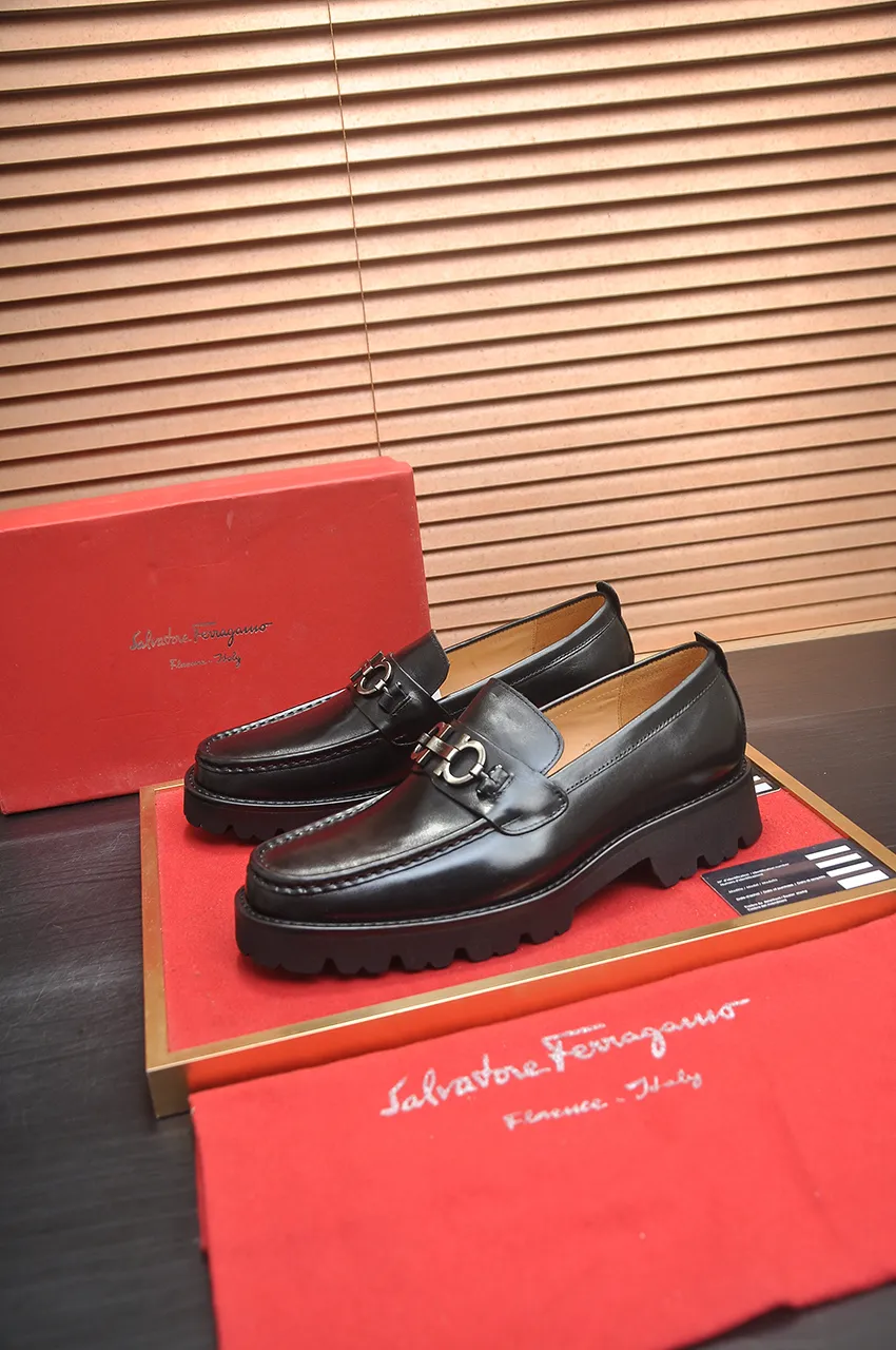 Men's shoes 💰500💶[Ferragamo/Ferragamo] The latest model in the counter. Original imported high-quality cowhide with open edges + imported 🐂 water-dyed cowhide lining + original luxury metal buckle + original combined outsole. Comparison without pressure 38--45 (45 is custom-made and cannot be returned or exchanged)